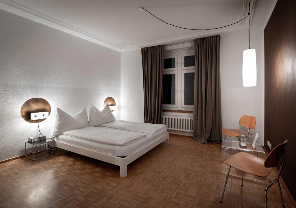 Двухместный (Стандартный двухместный номер с 1 кроватью и общей ванной комнатой) гостевого дома Gasthaus zum Guten Glück, Цюрих