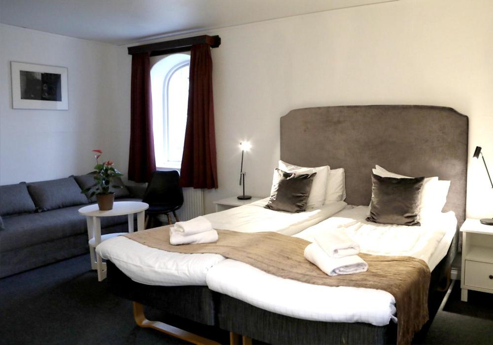 Двухместный (Стандартный двухместный номер с 2 отдельными кроватями и ужином) отеля Värdshuset Hwitan, Фалькенберг
