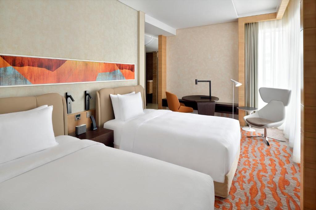 Двухместный (Стандартный двухместный номер с 2 отдельными кроватями) отеля Crowne Plaza Dubai Marina, Дубай