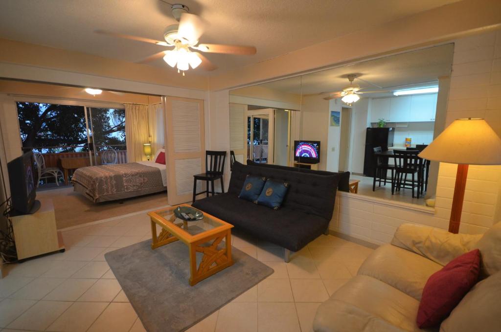 Апартаменты (Апартаменты), Hawaiian King 501 Studio, Pool and BBQ Grill, Sleeps 4