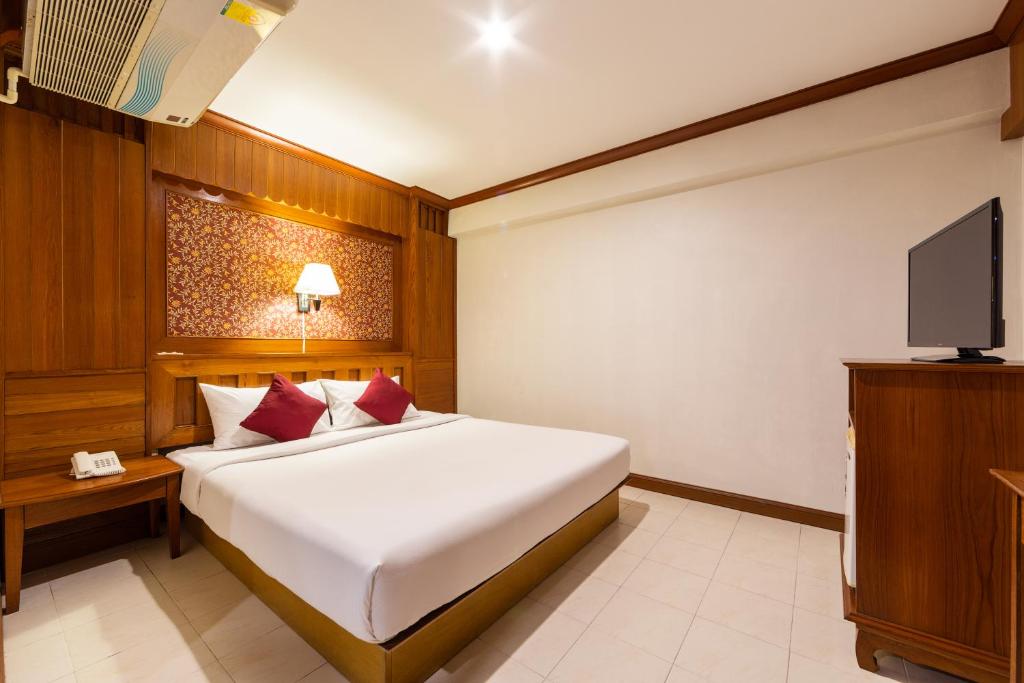 Двухместный (Стандартный двухместный номер с 1 кроватью) курортного отеля Tony Resort, Пхукет