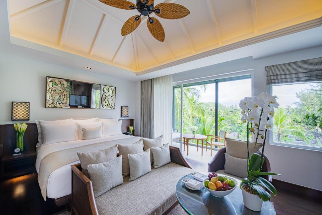 Двухместный (Двухместный номер «Премьер» с 1 кроватью) курортного отеля Anantara Layan Phuket Resort, Пхукет