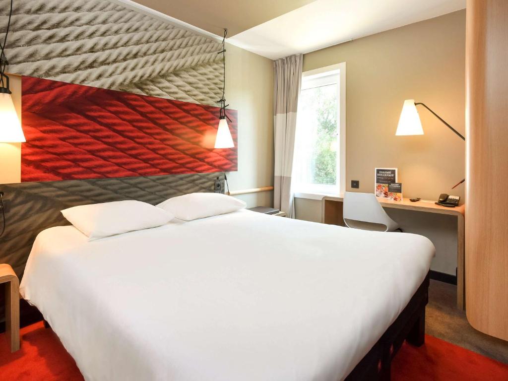 Двухместный (Улучшенный двухместный номер с 1 кроватью) отеля Ibis Brussels Erasmus, Брюссель