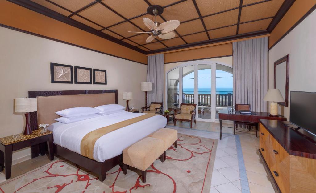 Двухместный (Номер «Премьер», вид на море — пакет «Все включено») курортного отеля Anantara Desert Islands Resort & Spa, Дасах