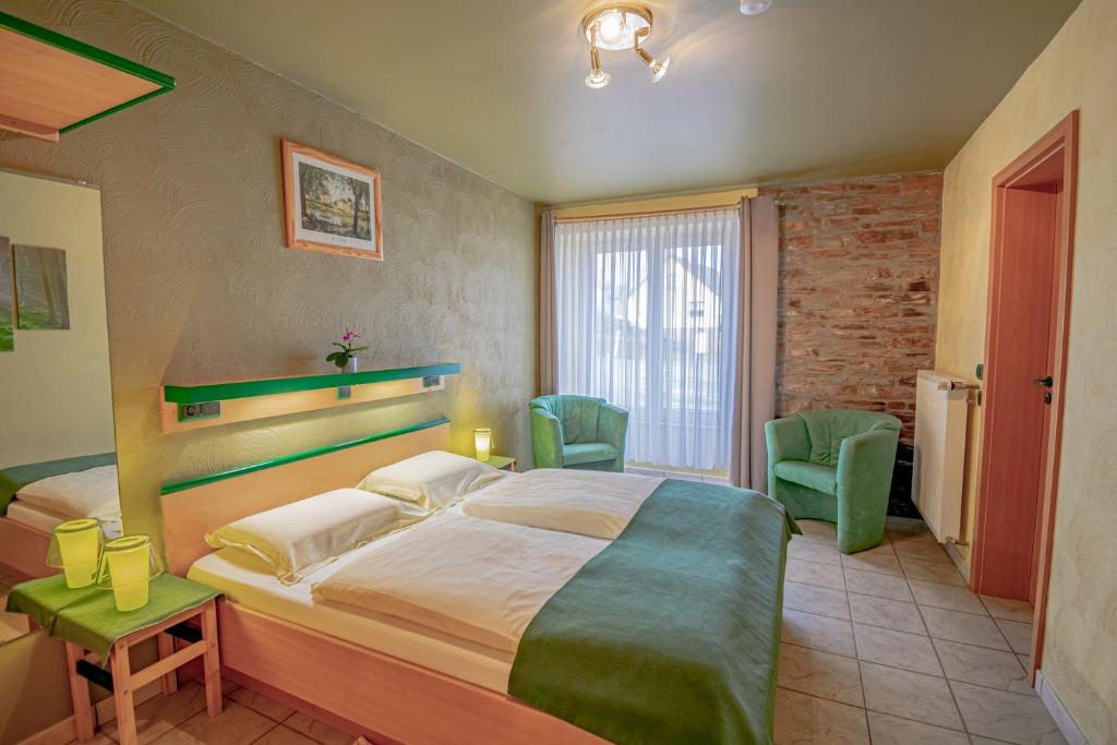 Двухместный (Двухместный номер с 1 кроватью) отеля Hotel Ulftaler Schenke, Бург-Ройланд