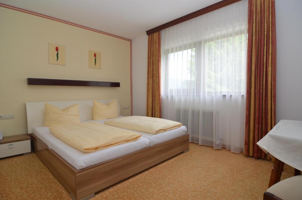 Двухместный (Бюджетный двухместный номер с 1 кроватью) отеля Parkhotel Kirchberg, Кирхберг