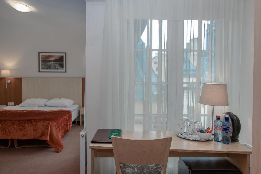 Двухместный (Стандартный двухместный номер с 1 кроватью) отеля Hotel Edvards, Рига