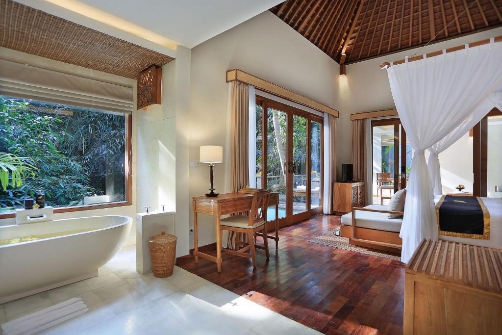 Вилла (Вилла «Река» с бассейном) курортного отеля The Sankara Suites & Villas by Pramana, Убуд