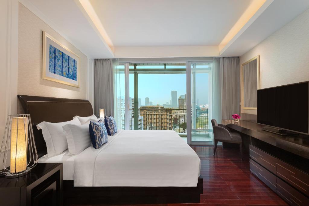 Сьюит (Суперлюкс с 1 спальней и кроватью размера «king-size») отеля Anantara Baan Rajprasong Bangkok Serviced Suites, Бангкок