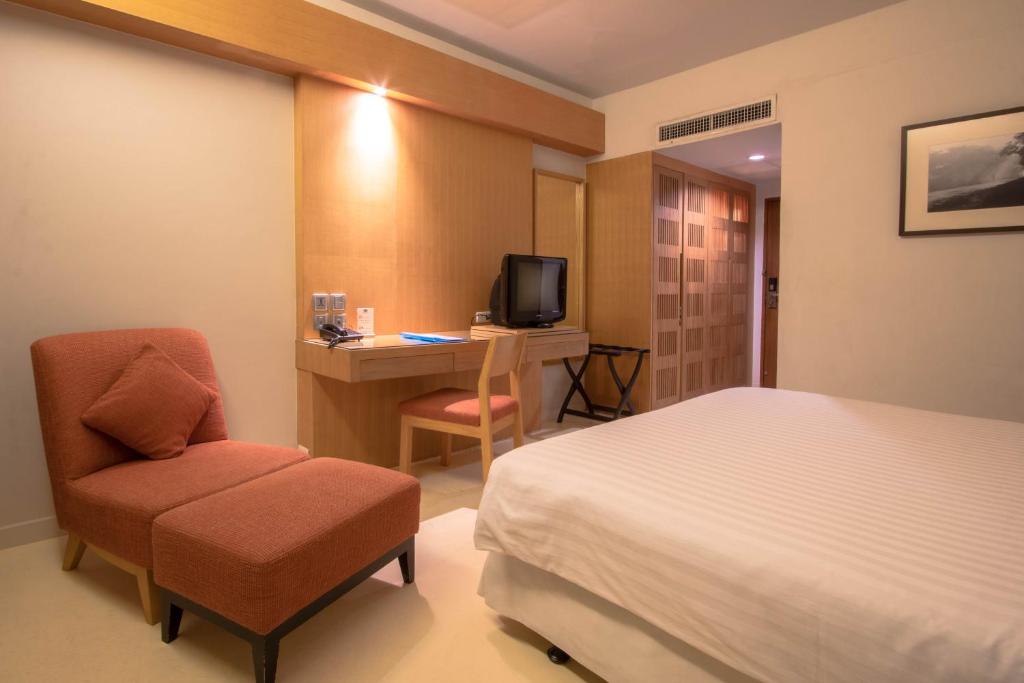 Двухместный (Двухместный номер Делюкс с 1 кроватью) отеля Residence Rajtaevee, Бангкок