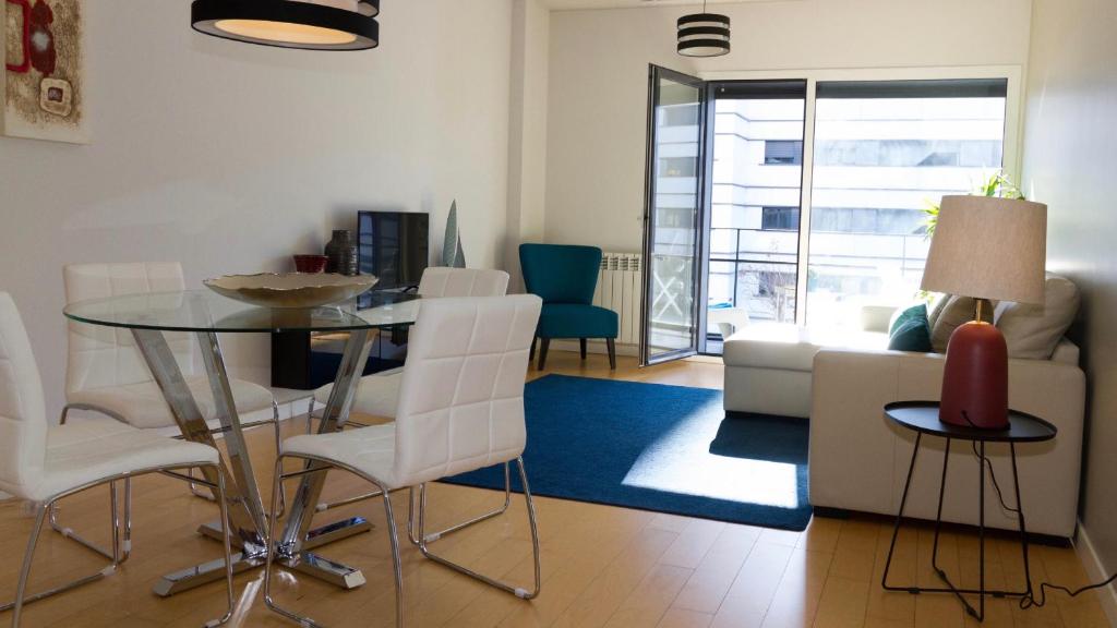 Апартаменты (Улучшенные апартаменты с 1 спальней и балконом), Apt In Lisbon Rio Apartments - Parque das Nações