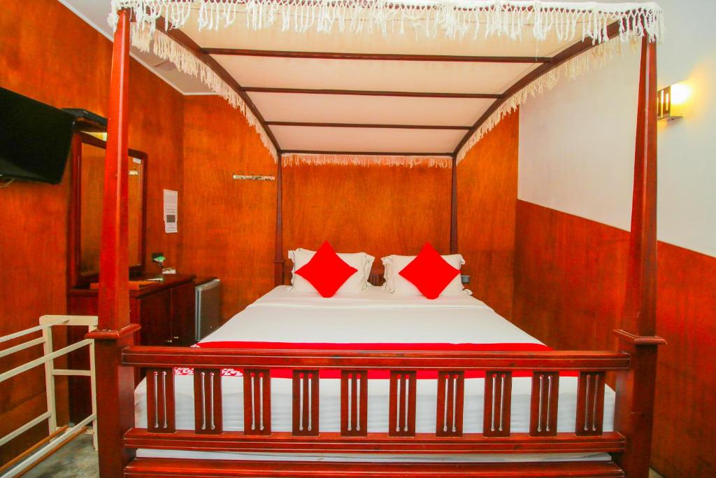 Двухместный (Стандартный двухместный номер с 1 кроватью) отеля Hotel Nawathana, Матара