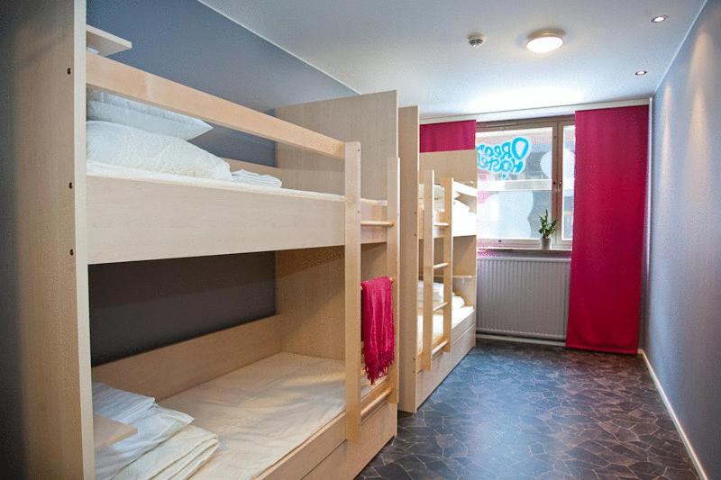 Номер (Кровать в общем 4-местном номере для мужчин и женщин) хостела Dream Hostel & Hotel Tampere, Тампере