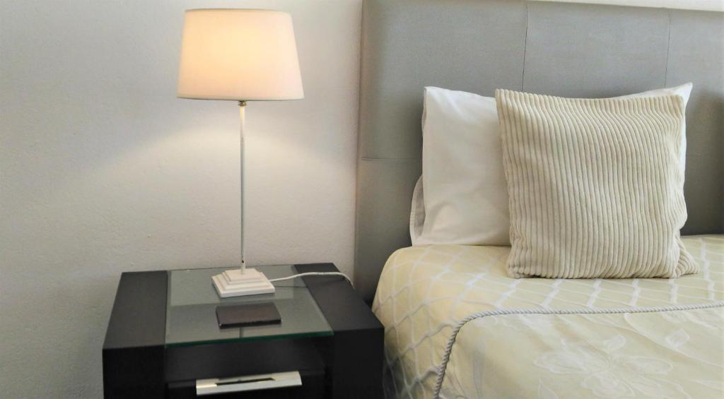 Двухместный (Стандартный двухместный номер с 1 кроватью) отеля Suites Inn Lagos, Лагуш