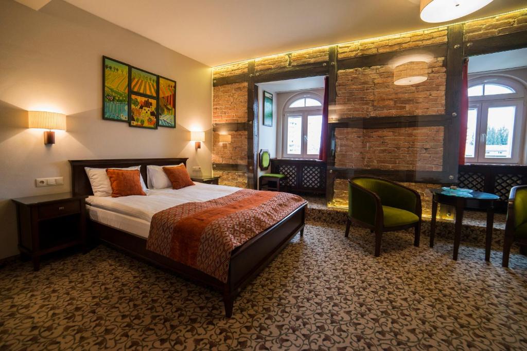 Двухместный (Двухместный номер Делюкс с 1 кроватью) отеля Hotel Starka, Ополе