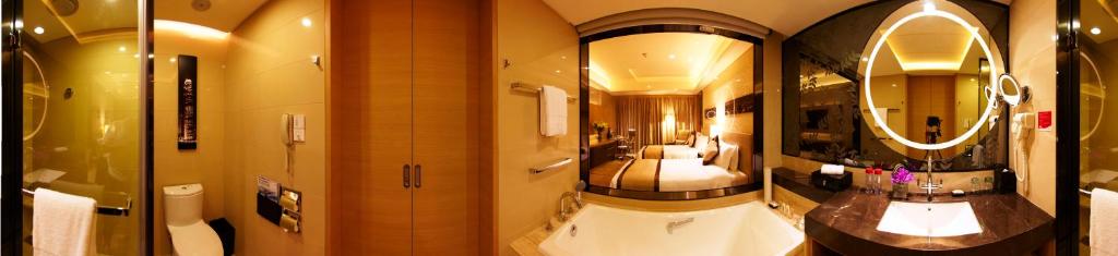 Двухместный (Upgraded Standard Room) отеля Crowne Plaza Guangzhou Huadu, Гуанчжоу