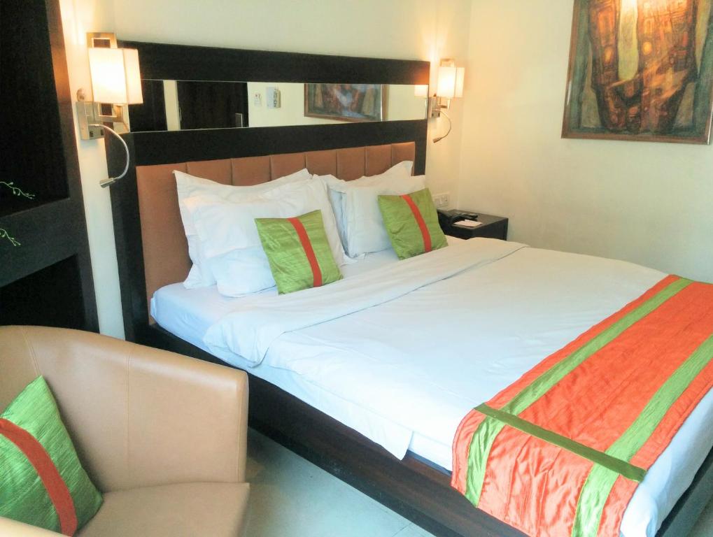 Двухместный (Двухместный номер Делюкс с 1 кроватью или 2 отдельными кроватями) отеля The Samilton Hotel, Калькутта