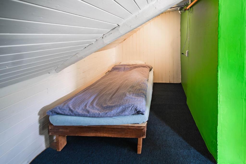 Номер (Спальное место на двухъярусной кровати в общем номере для женщин) хостела Tromso Activities Hostel, Тромсе