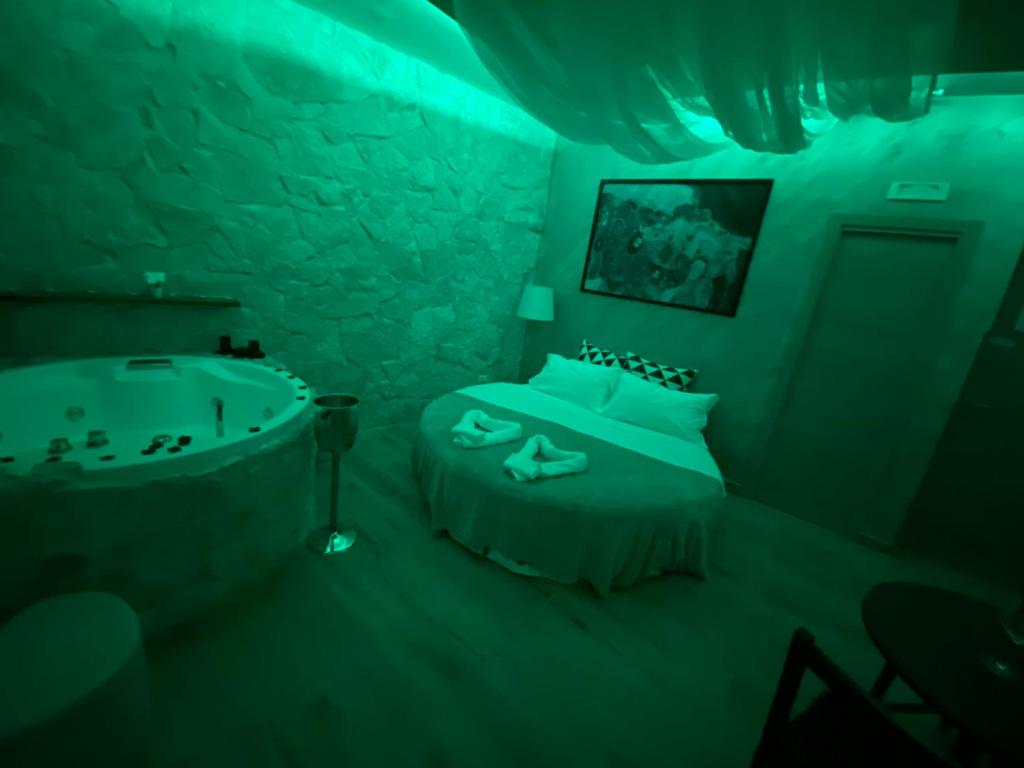 Двухместный (Двухместный номер с 1 кроватью и гидромассажной ванной) гостевого дома Domus 2, Неаполь