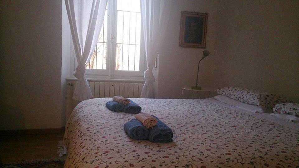 Двухместный (Двухместный номер с 1 кроватью или 2 отдельными кроватями и собственной внешней ванной комнатой) отеля B&B I Ghiri, Бергамо