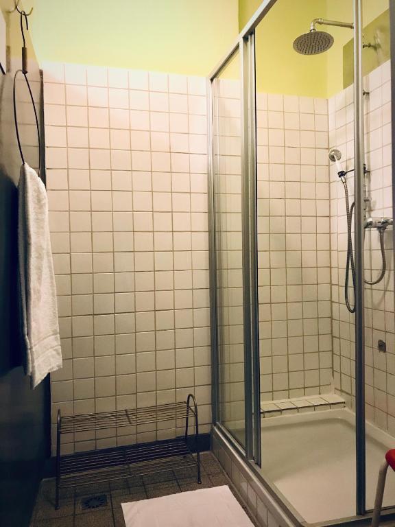 Двухместный (Двухместный номер с 1 кроватью и общей ванной комнатой) хостела Lekkerurlaub, Берлин