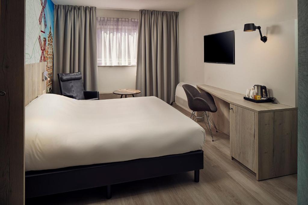 Двухместный (Двухместный номер «Город» с 1 кроватью) отеля Inntel Hotels Amsterdam Centre, Амстердам