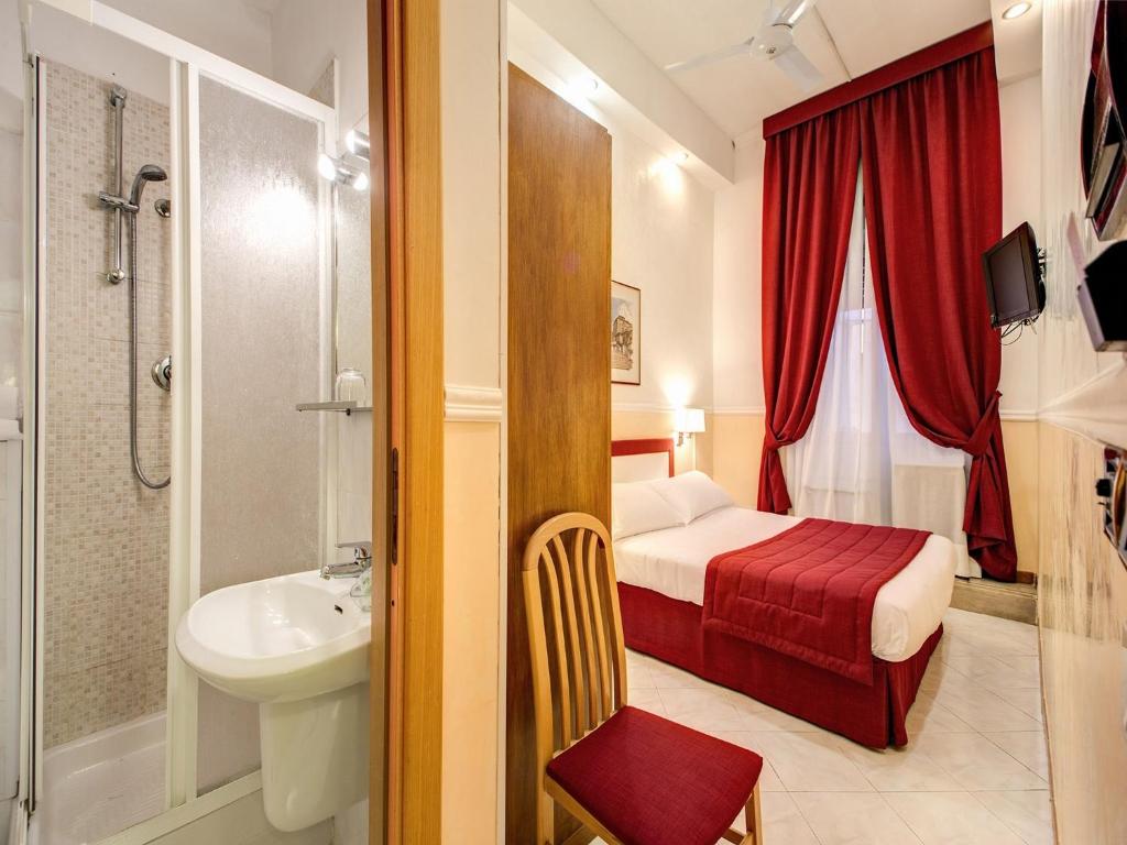 Двухместный (Двухместный номер с 1 кроватью или 2 отдельными кроватями) отеля Hotel Giotto Flavia, Рим