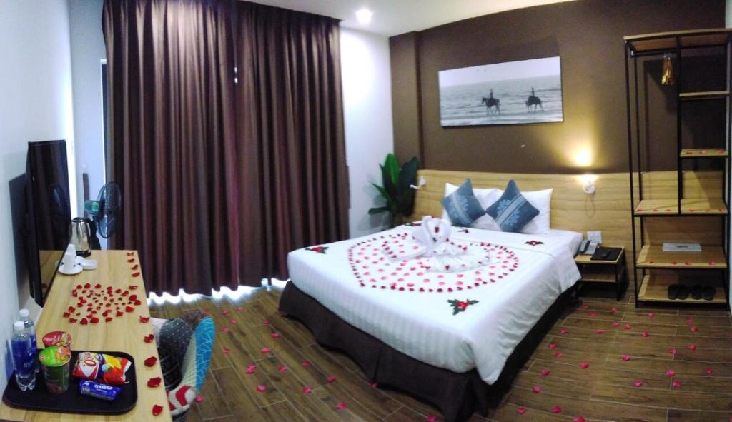 Двухместный (Двухместный номер Делюкс с 1 кроватью) отеля KingSales Hotel, Тхань Хоа