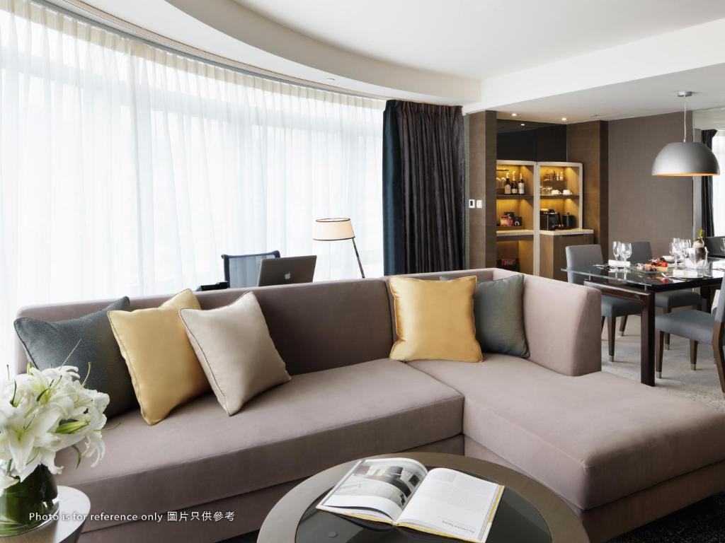 Двухместный (Люкс Plaza с 1 кроватью размера «king-size» или 2 кроватями размера «queen-size») отеля Royal Plaza Hotel, Гонконг (город)