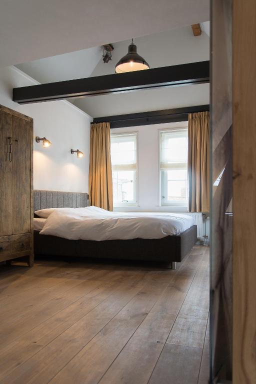 Двухместный (Двухместный номер Делюкс с 1 кроватью, ванной и душем) отеля Hotel De Heeren, Вере
