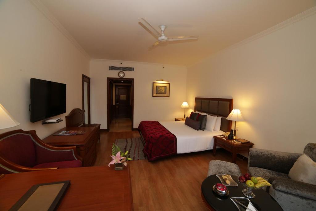 Двухместный (Королевский люкс) отеля Jaypee Palace Hotel, Агра