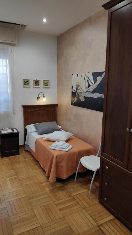 Одноместный (Одноместный номер с ванной комнатой), Bed & Breakfast CENTRALE Bologna