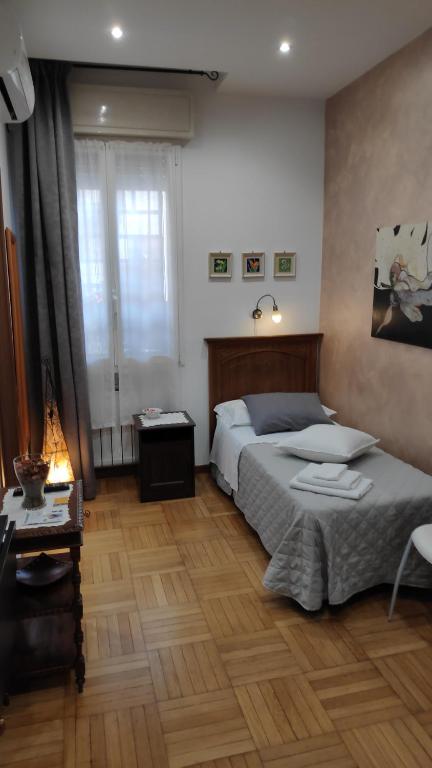 Одноместный (Одноместный номер с ванной комнатой), Bed & Breakfast CENTRALE Bologna