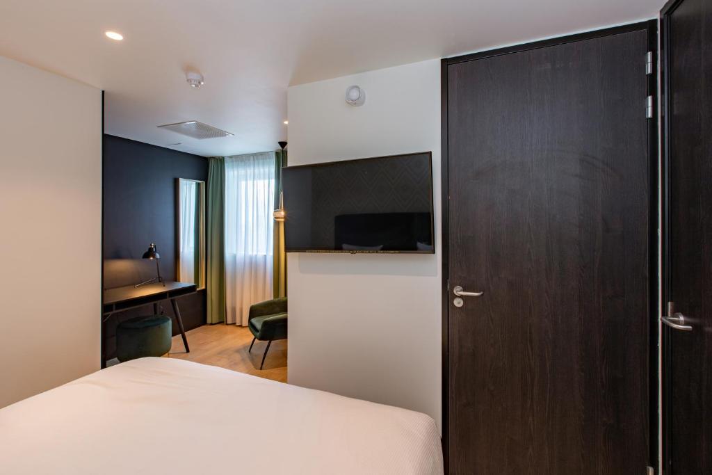 Двухместный (Двухместный номер эконом-класса с 1 кроватью) отеля The James Rotterdam, Роттердам