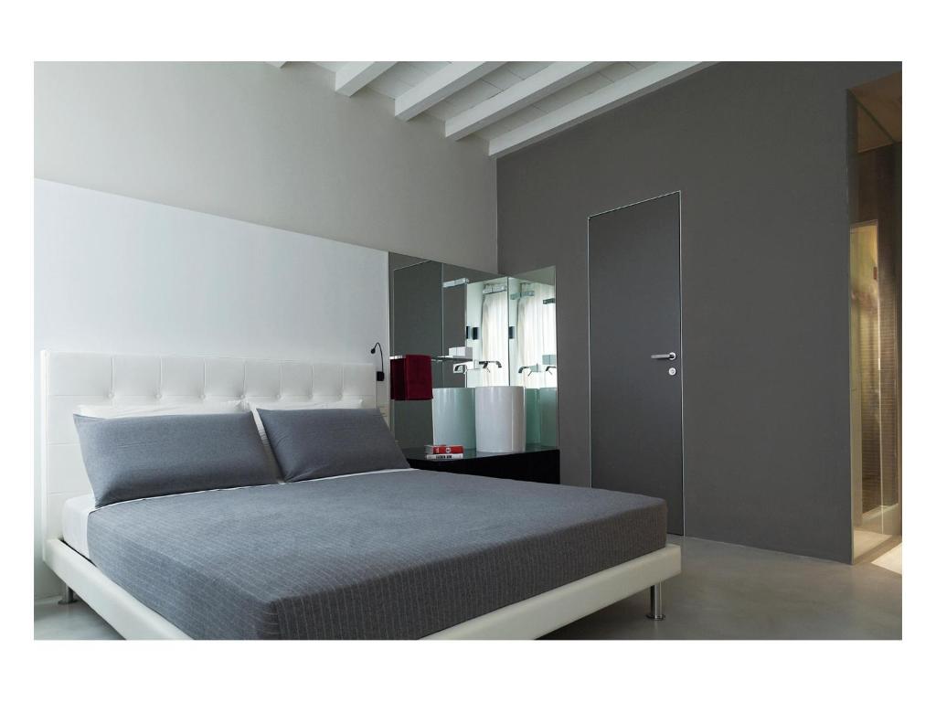 Двухместный (Классический двухместный номер с 1 кроватью) гостевого дома Casa de' Coronari, Рим
