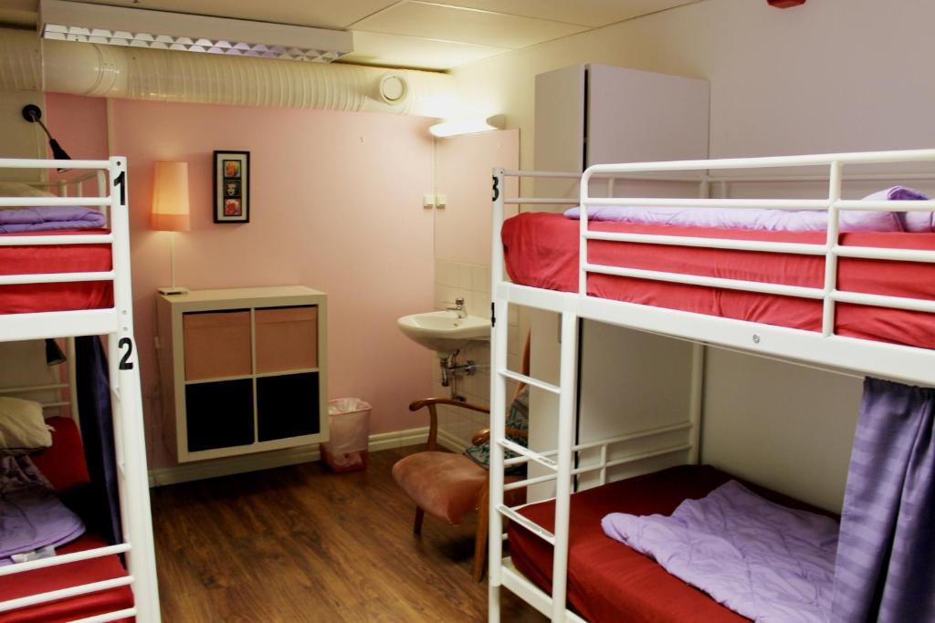 Номер (Кровать в общем номере для женщин с 4 кроватями) хостела City Lodge Stockholm, Стокгольм
