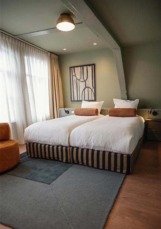 Двухместный (Двухместный номер Делюкс с 2 отдельными кроватями и видом на канал) отеля The Times Hotel, Амстердам