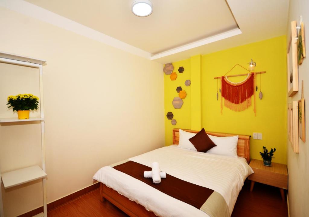 Двухместный (Двухместный номер эконом-класса с 1 кроватью) отеля Huong Moc Hotel - Near Dalat Night Market, Далат