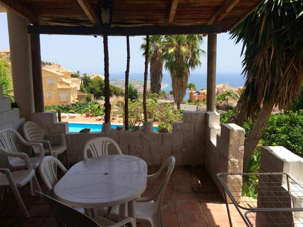 House with 3 bedrooms in Salobrena with wonderful sea view shared pool furnished terrace 2 km from the beach