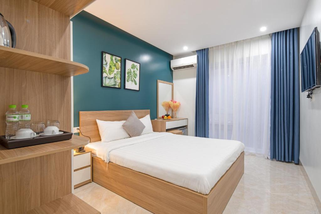 Двухместный (Улучшенный двухместный номер с 1 кроватью) отеля Suri Apartment & Hotel Danang, Дананг