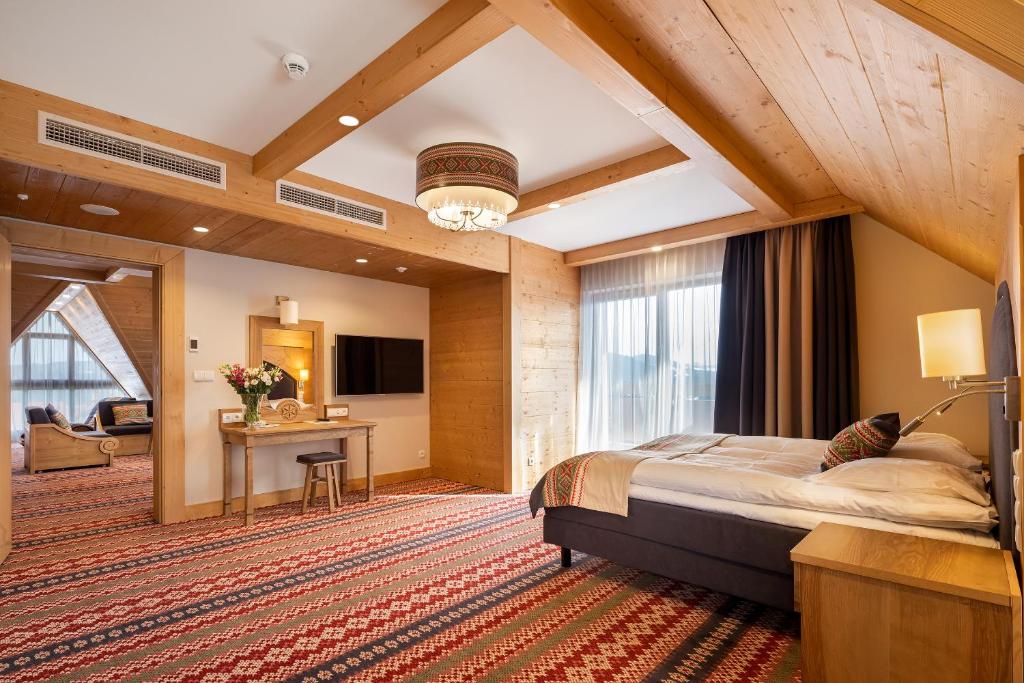 Апартаменты (Апартаменты Делюкс с неограниченным доступом в термальный комплекс Terma Bania) отеля Hotel Bania Thermal & Ski, Бялка