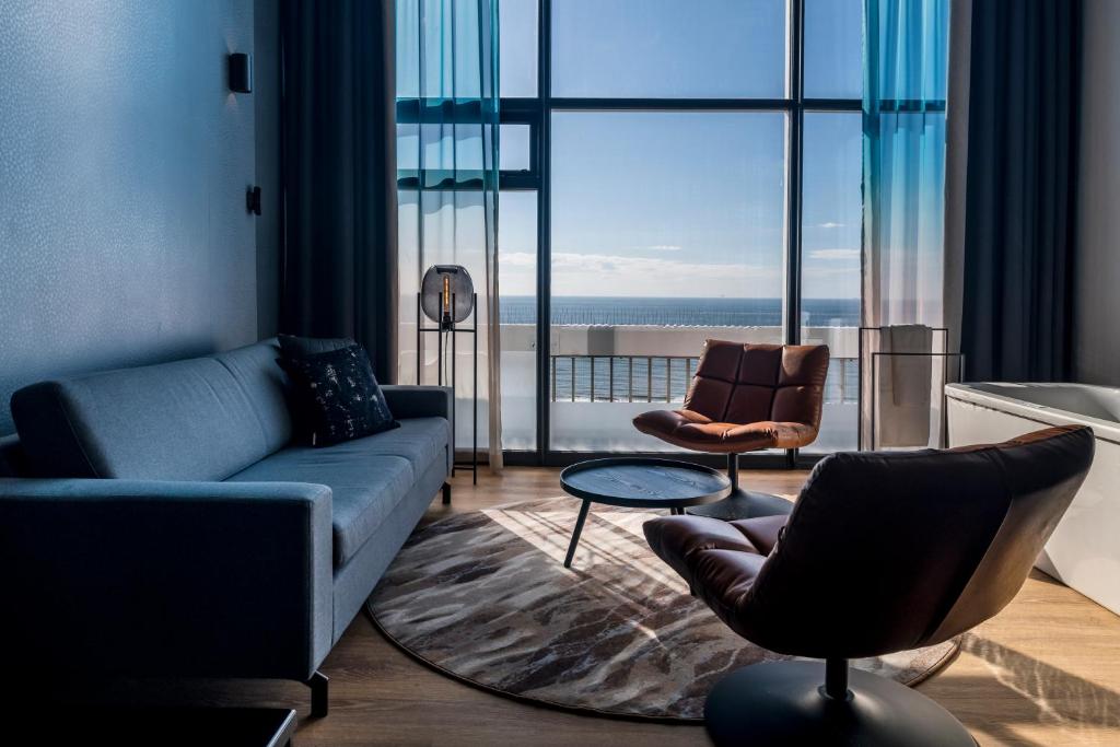 Апартаменты (Лофт с джакузи и прямым видом на море) отеля Palace Hotel Zandvoort, Зандфорт