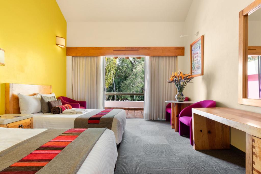 Двухместный (Двухместный номер Делюкс с 1 кроватью и террасой) отеля Hotel Rancho San Diego Grand Spa Resort, Икстапан де Ла Саль