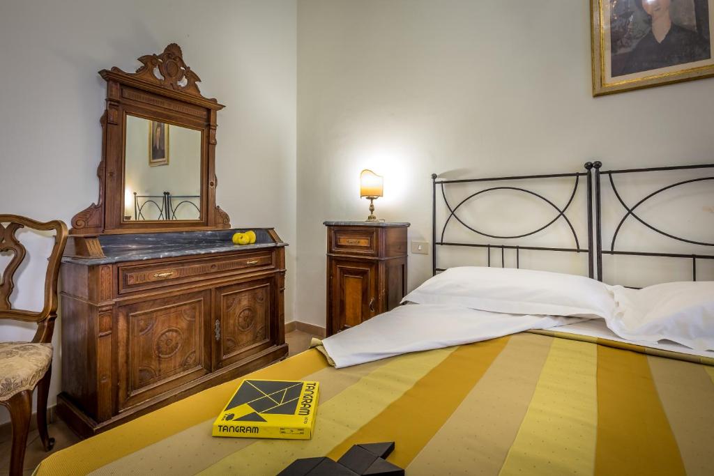 Двухместный (Двухместный номер с 1 кроватью или 2 отдельными кроватями и ванной комнатой) отеля Casa di Barbano, Флоренция