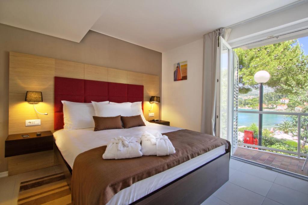 Двухместный (Двухместный номер с 1 кроватью, балконом и боковым видом на море) отеля TUI Blue Kalamota Island, Дубровник