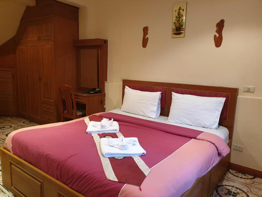 Двухместный (Двухместный номер Делюкс с 1 кроватью) гостевого дома Chaiyapoon Inn, Паттайя