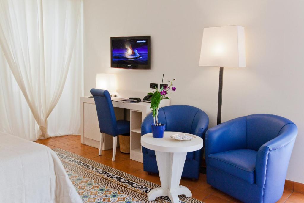 Двухместный (Классический двухместный номер с 1 кроватью или 2 отдельными кроватями) гостевого дома Maison Tofani, Сорренто