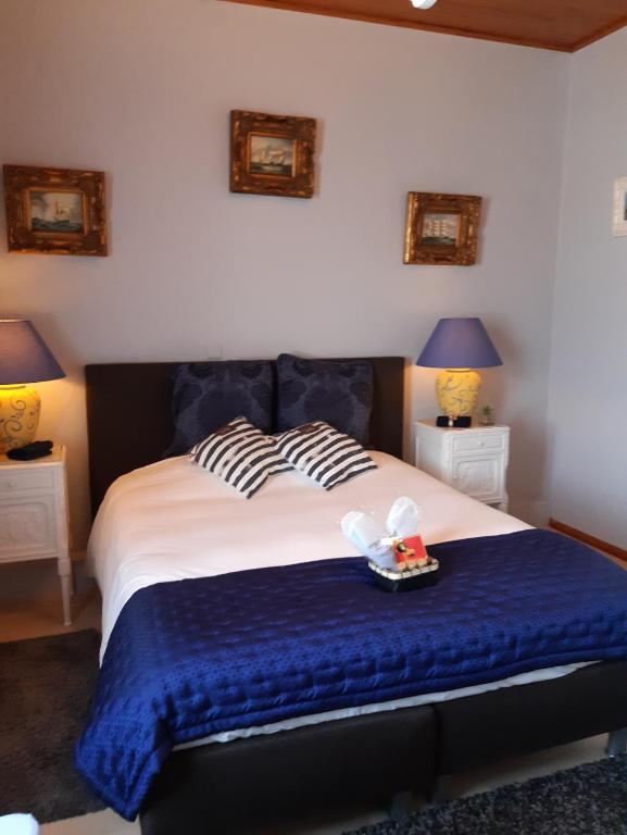 Двухместный (Двухместный номер с 1 кроватью и собственной ванной комнатой) гостевого дома La Table d'Or, Шарлеруа