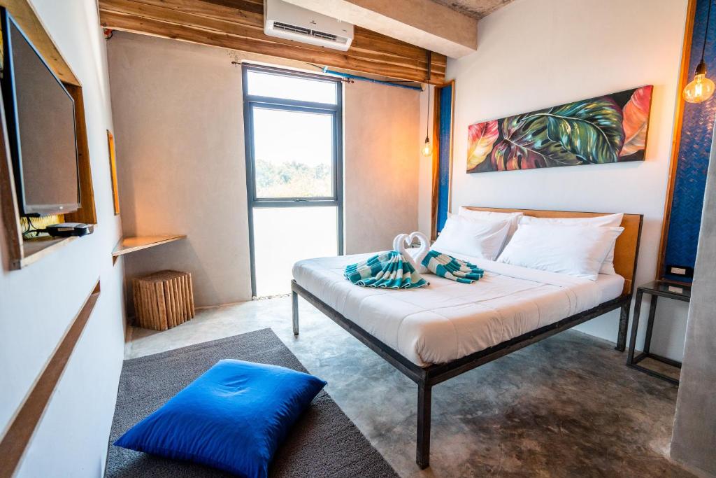 Двухместный (Номер с кроватью размера «queen-size») хостела Frendz Hostel El Nido, Эль Нидо