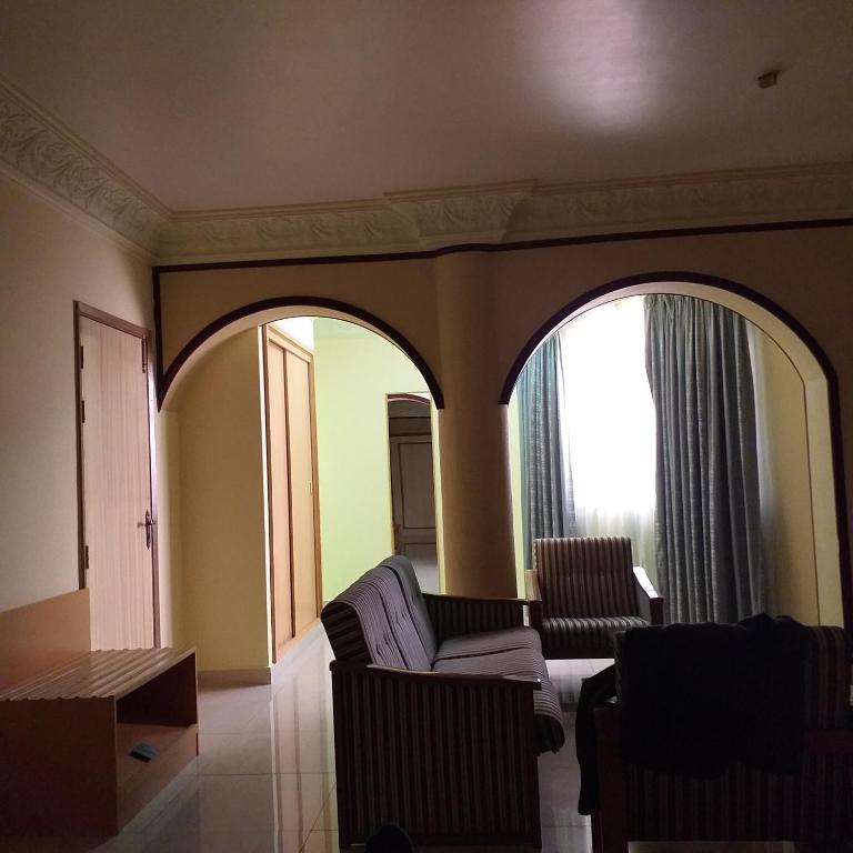 Двухместный (Номер с 2 двуспальными кроватями) отеля Bowshar International Hotel, Маскат